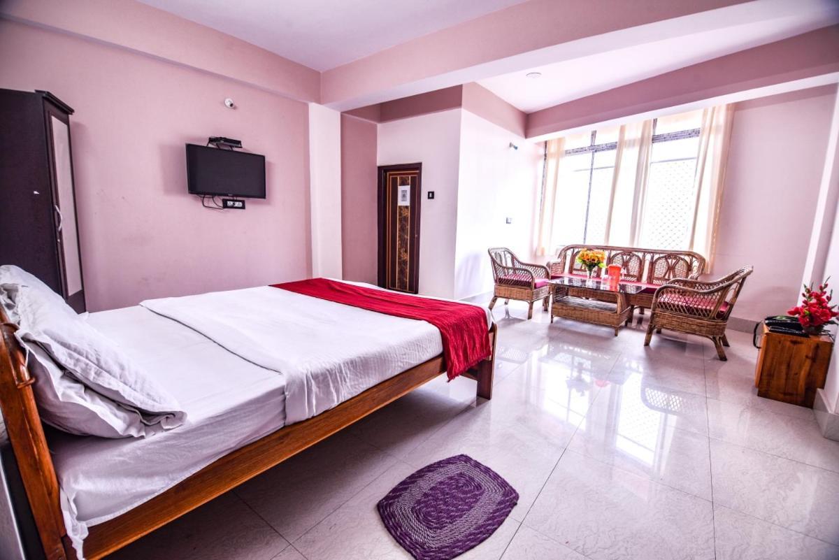 Hotel Aashiyana Kalimpong Bagian luar foto